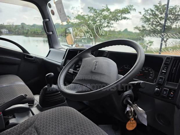 Isuzu NPR Freezers Body - thumbnail 8