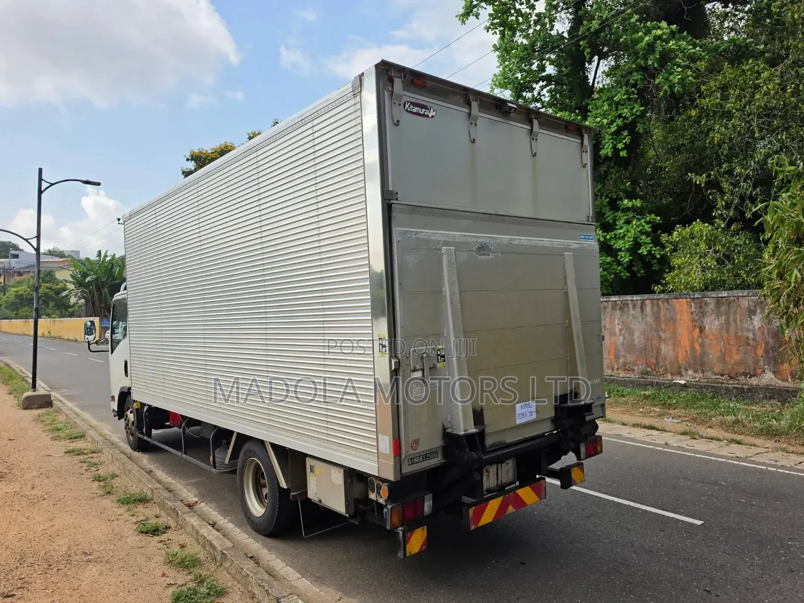 Isuzu NPR Freezers Body