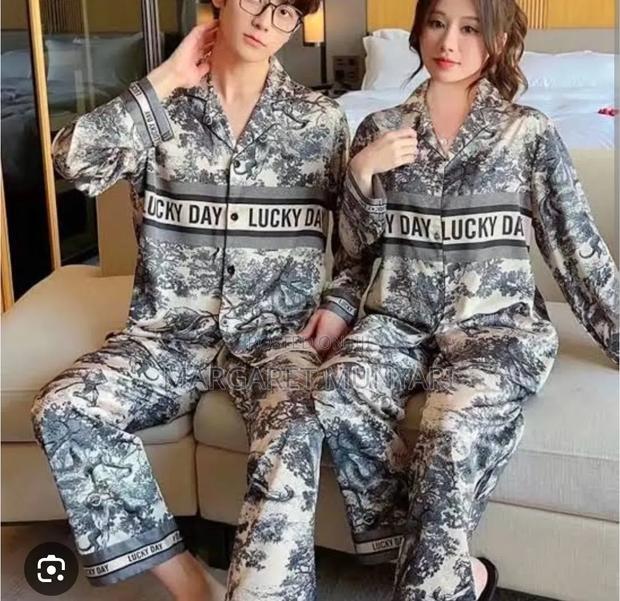 Happy Day Lounge Wear/ Travel Set - thumbnail 3