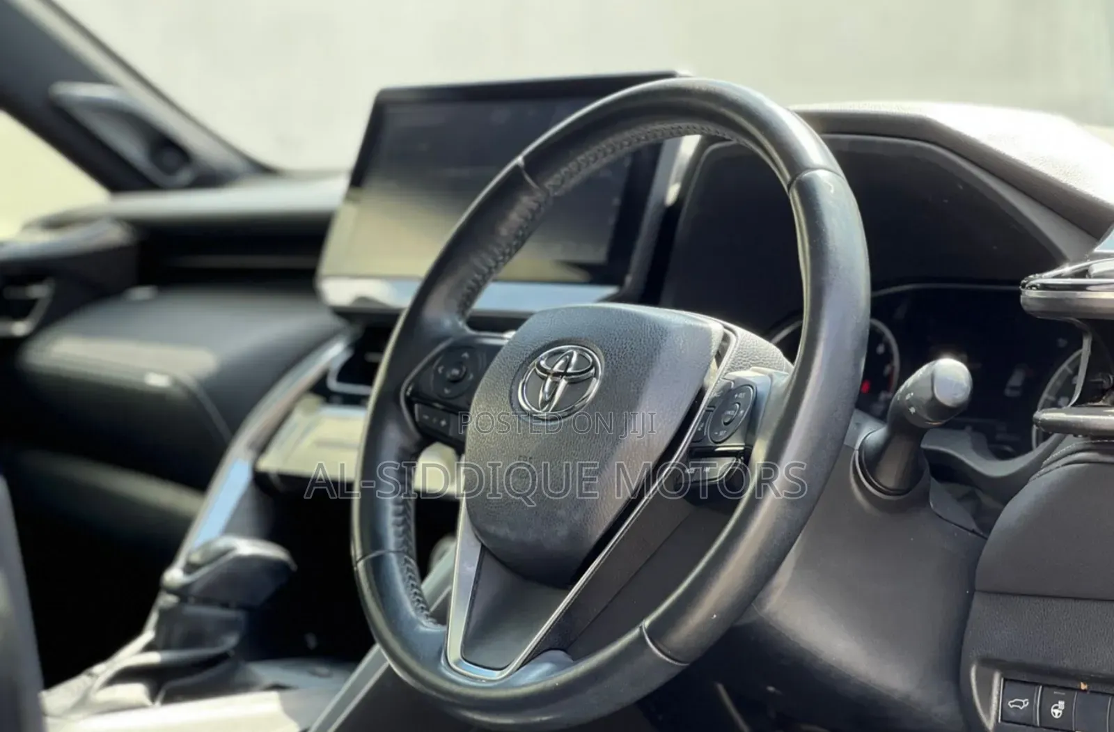 Toyota Harrier 2.0 2020 Black