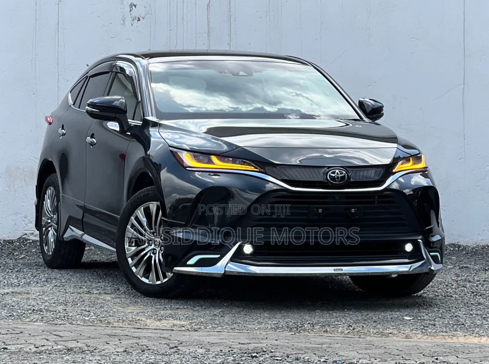 Toyota Harrier 2.0 2020 Black