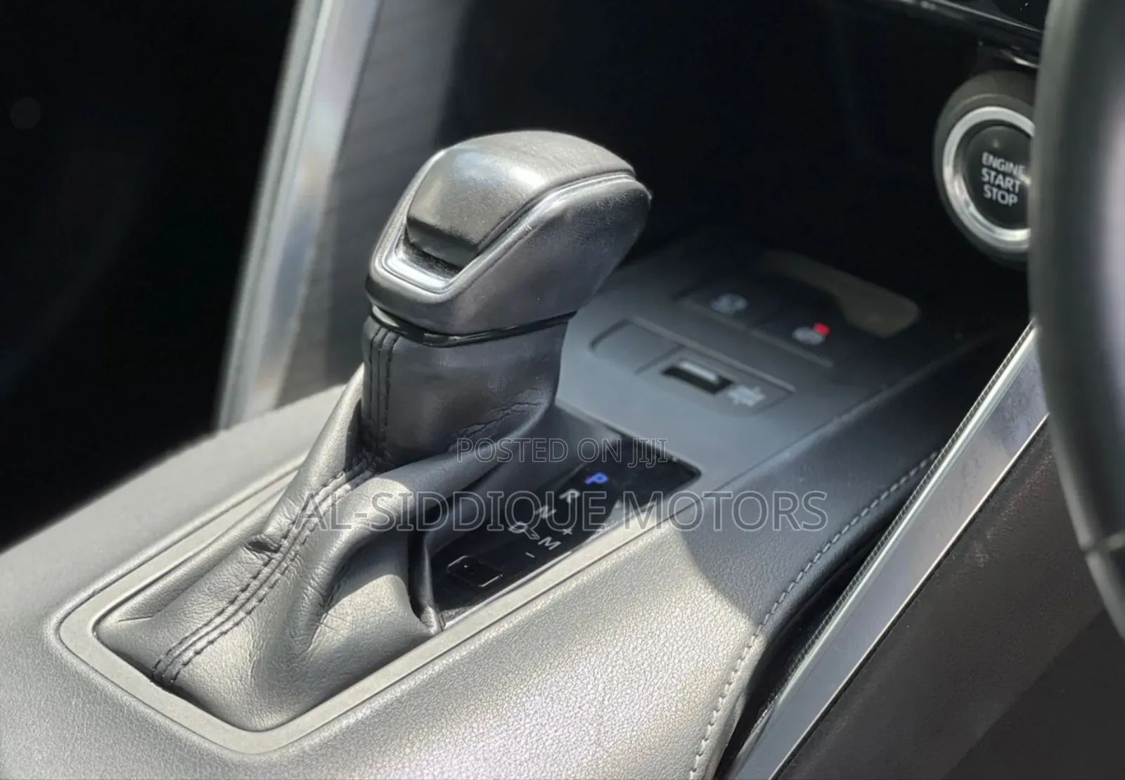 Toyota Harrier 2.0 2020 Black