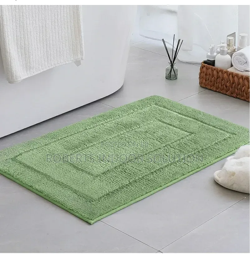 Absorbent Green Bathroom Rug