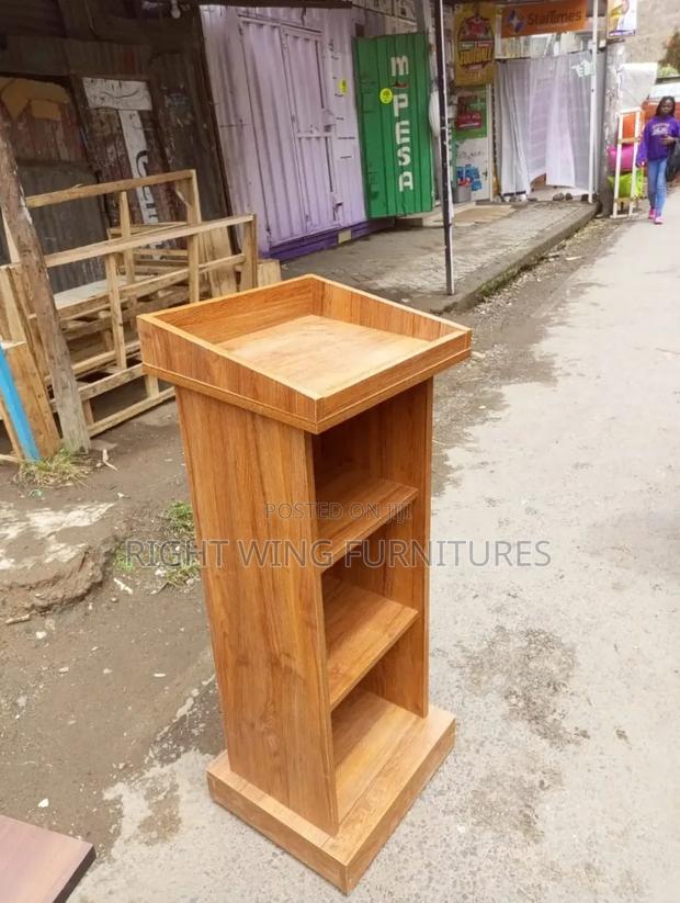 Podium Stand