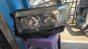 Subaru Forester Sg5/Sg9 Headlight
