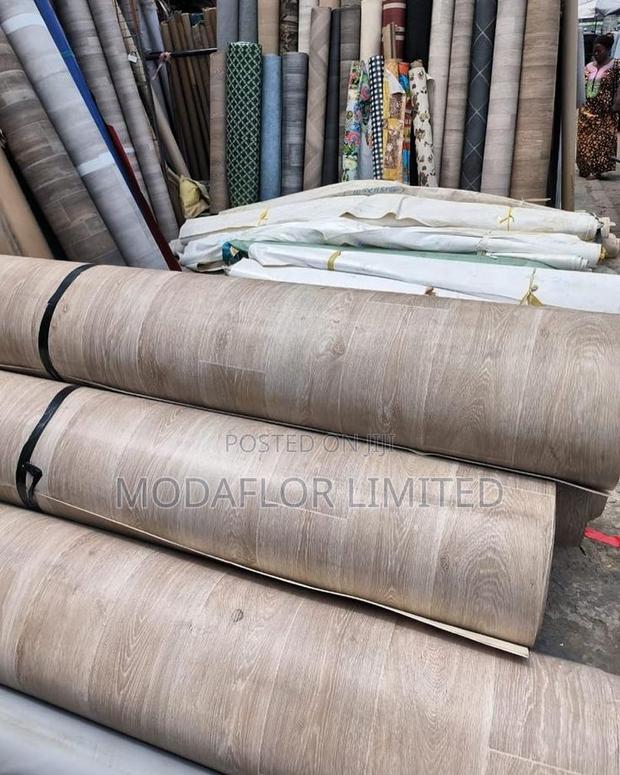 Vinyl Carpet Wood Look for Modern Homes and Office Flooring Use