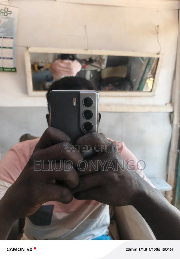 Tecno Camon 40 256 GB Gray - thumbnail 2
