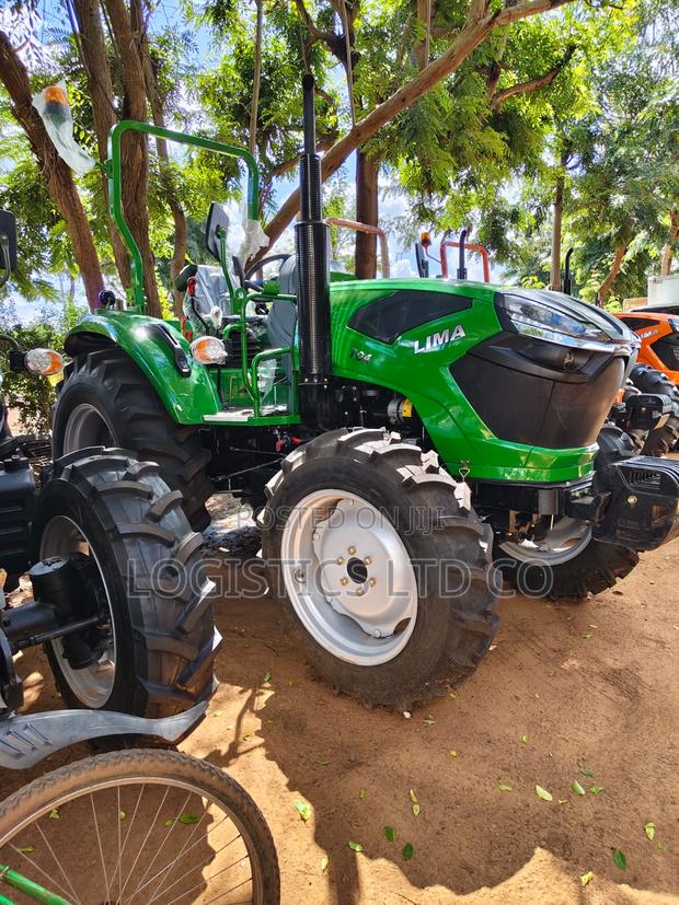 Tavol Lima Tractor 704 Complete With Plough - thumbnail 3