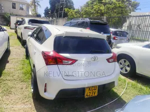 Toyota Auris 2012 White