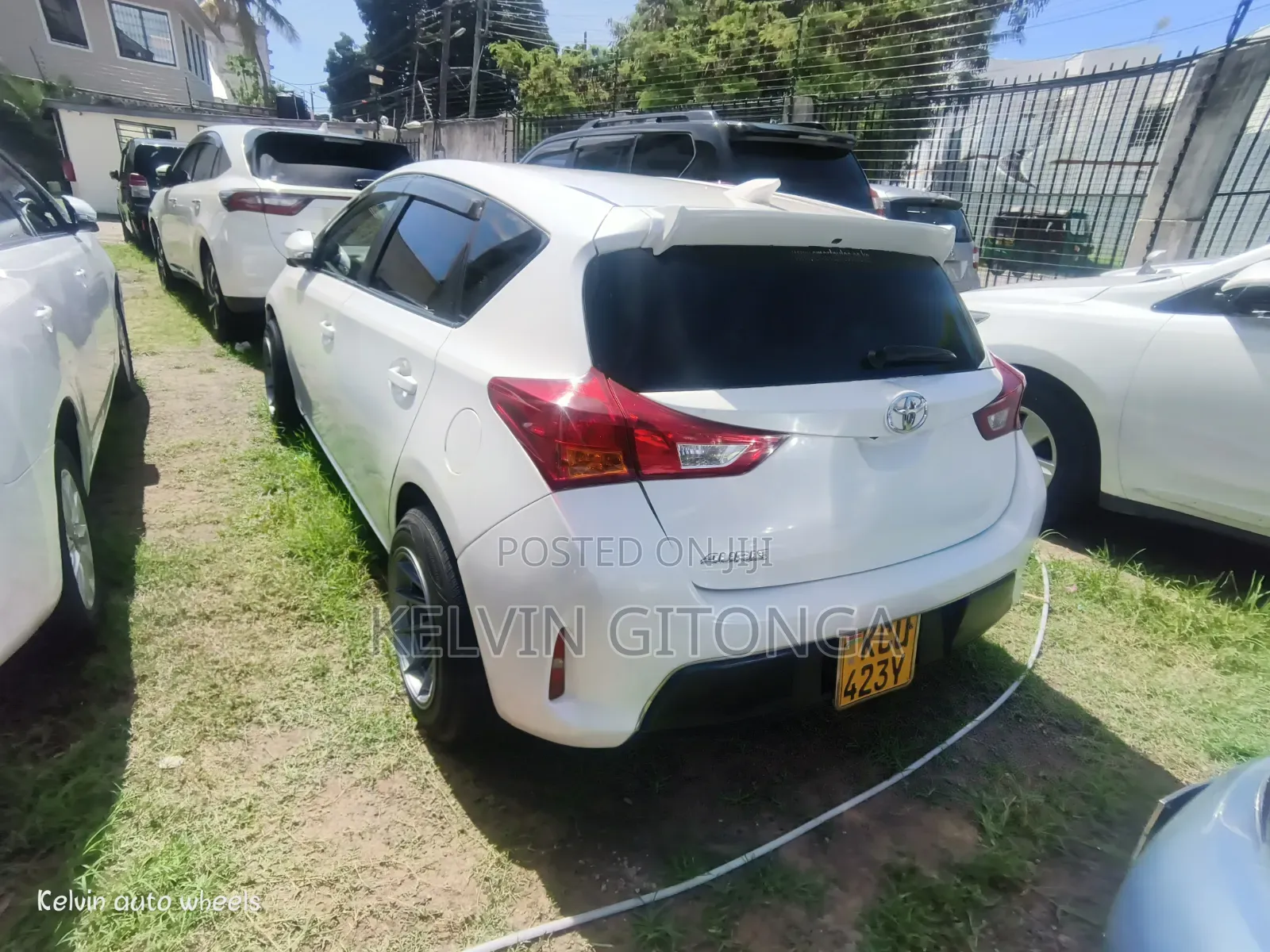 Toyota Auris 2012 White