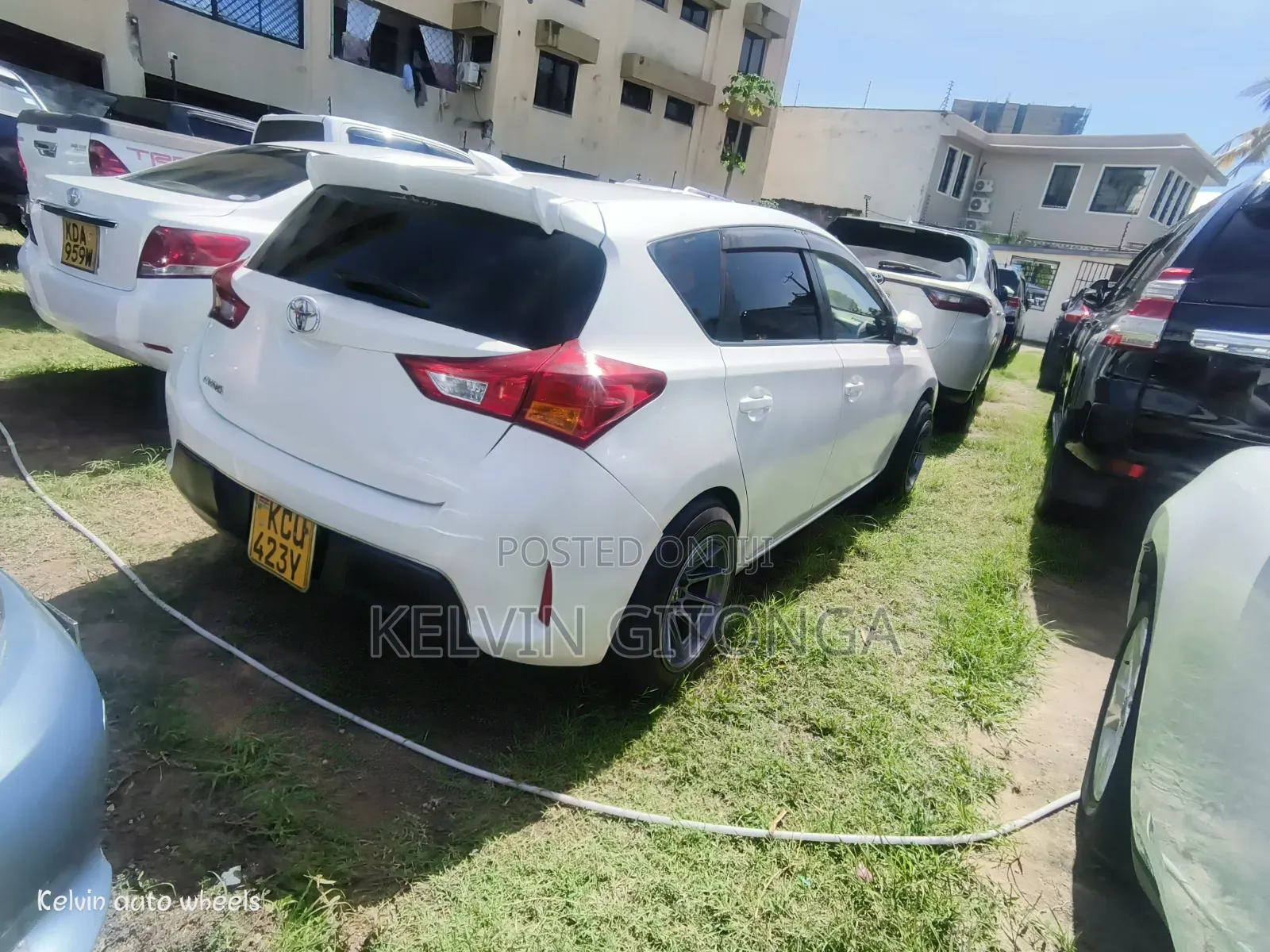 Toyota Auris 2012 White