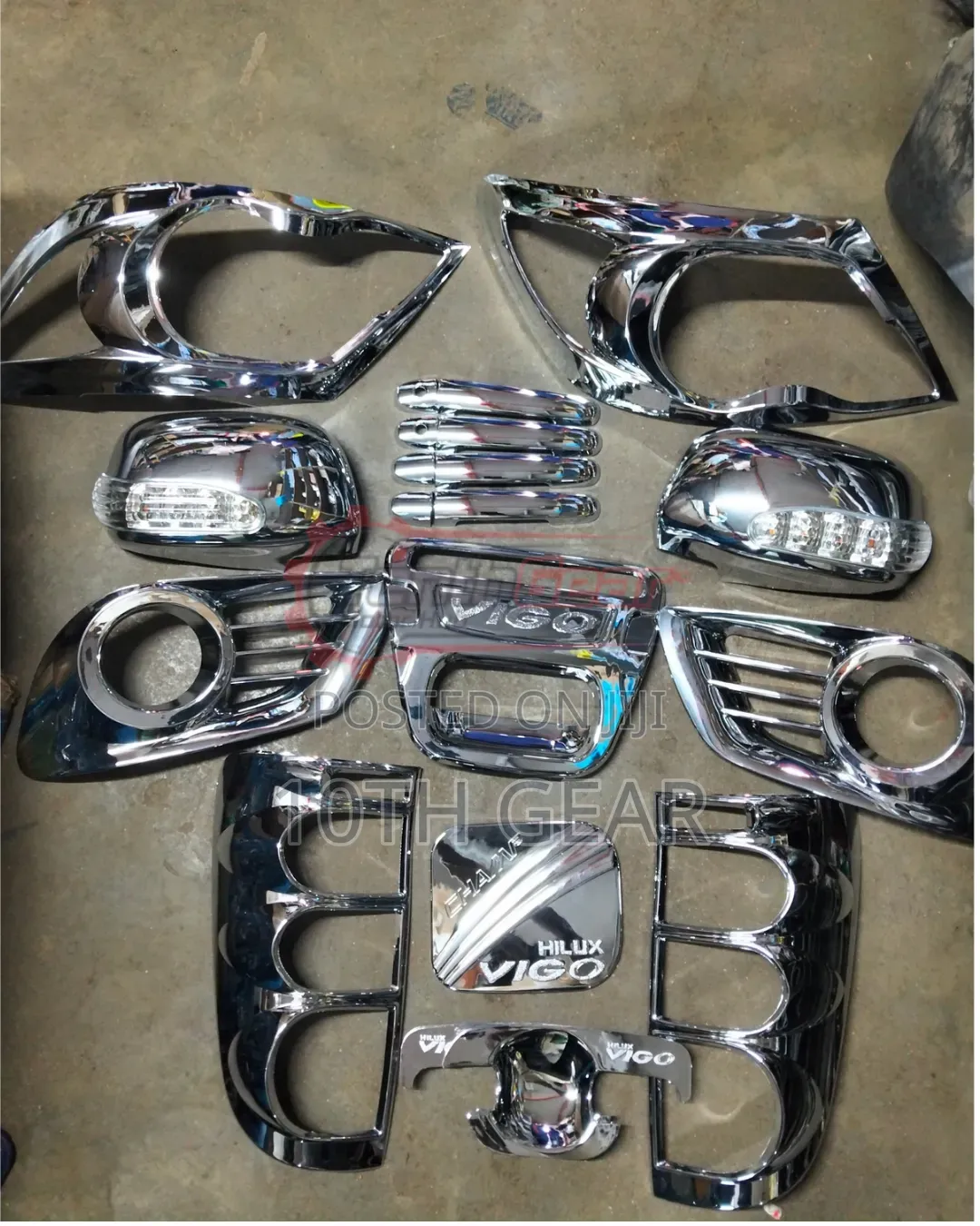 Chrome Kit Hilux Vigo 2005