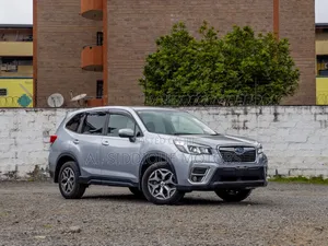 Subaru Forester Base AWD 2019 Silver