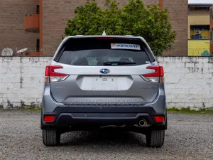 Subaru Forester Base AWD 2019 Silver
