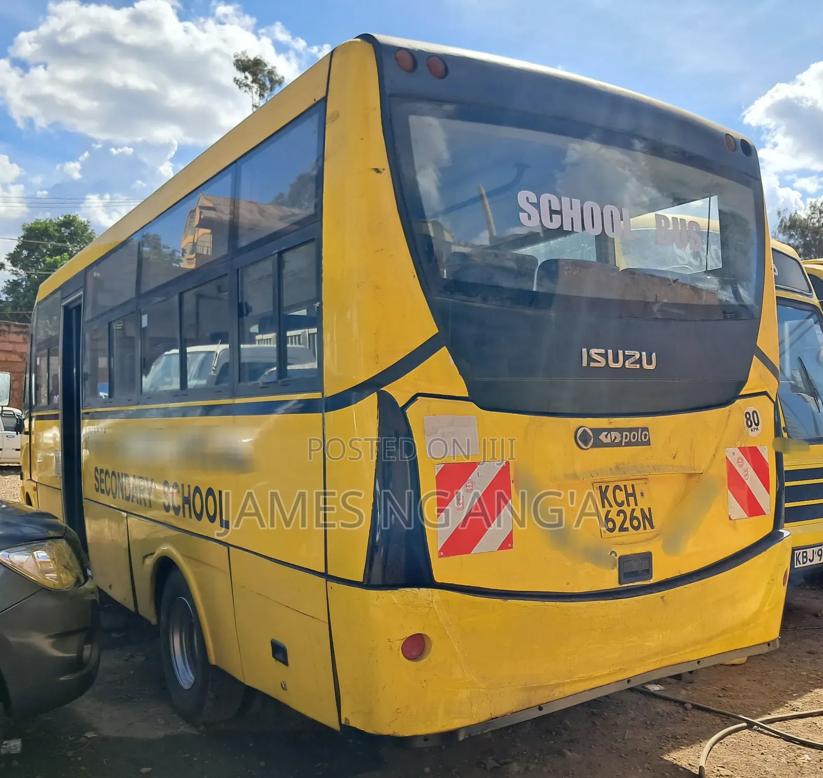 Isuzu NQR 2016 Yellow