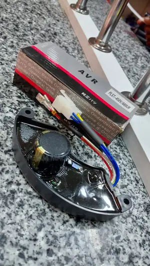 6.5kw/8kw Avr 8 Wire High Voltage for 3 Phase Generator