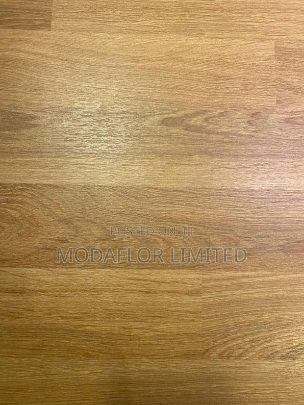 Wood Look Vinyl Carpet for Affordable and Durable Indoor Flooring