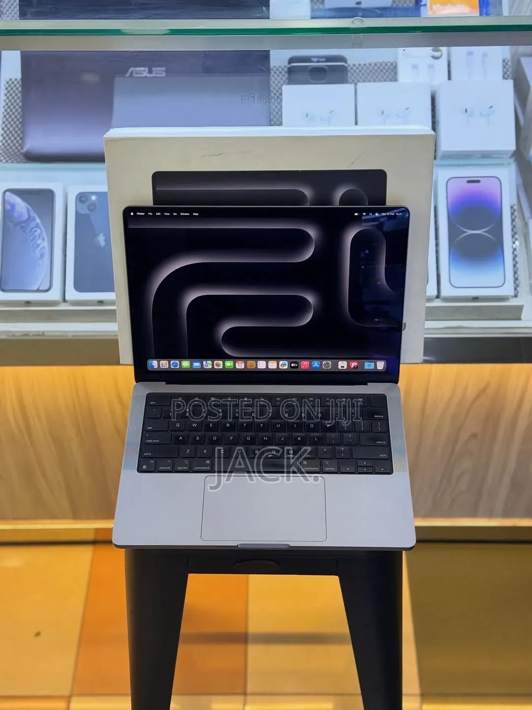Laptop Apple MacBook Pro 2024 M4 Pro 24GB Apple M4 Pro SSD 512GB