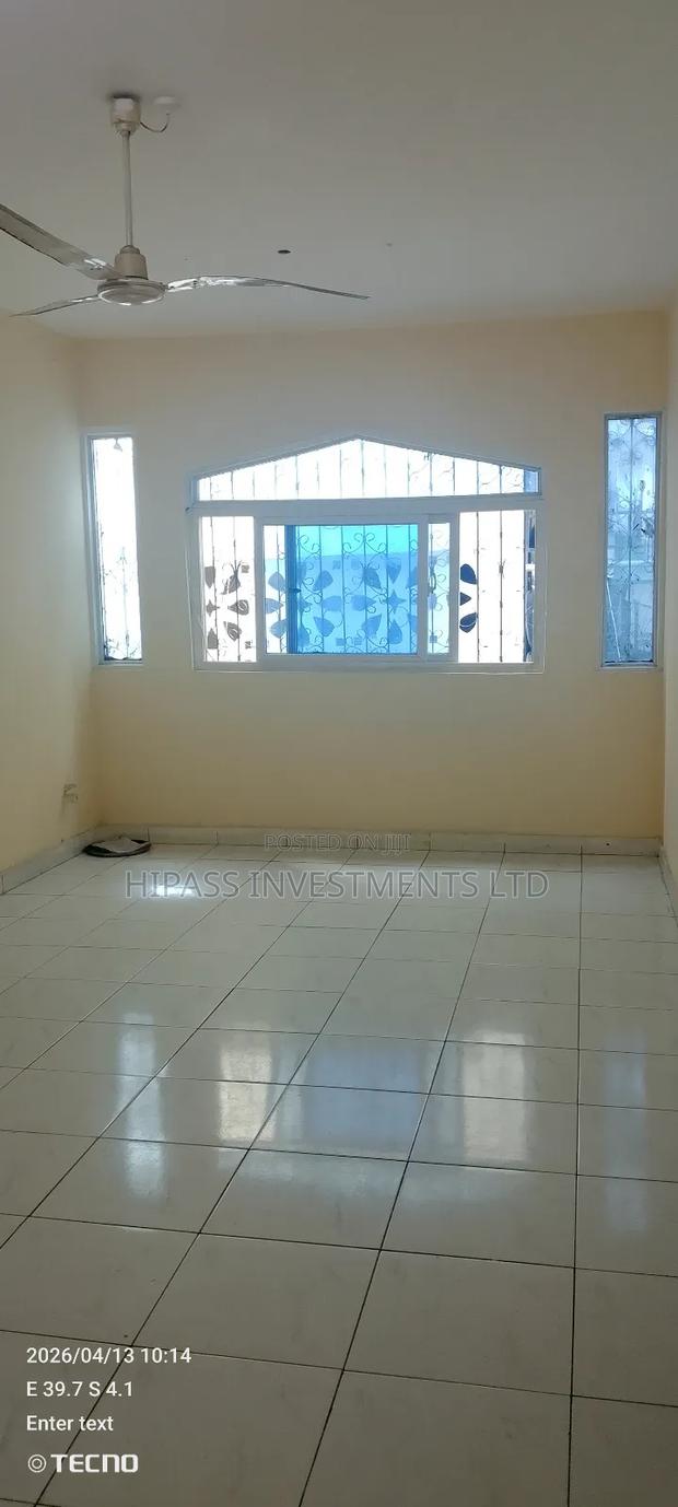 3bdrm Block of Flats in Majengo for rent