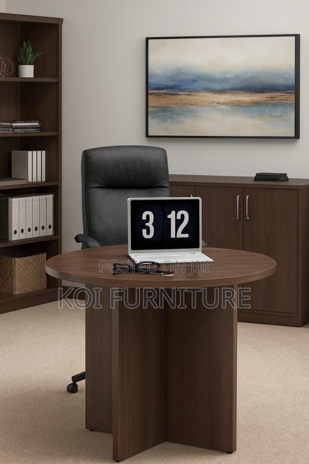 Boardroom Table; Round Boadroom Staff Meeting Warm Table