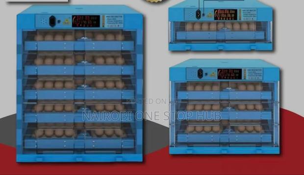 Automatic Egg Incubators Ac/Dc With Automatic Rollers. - main view