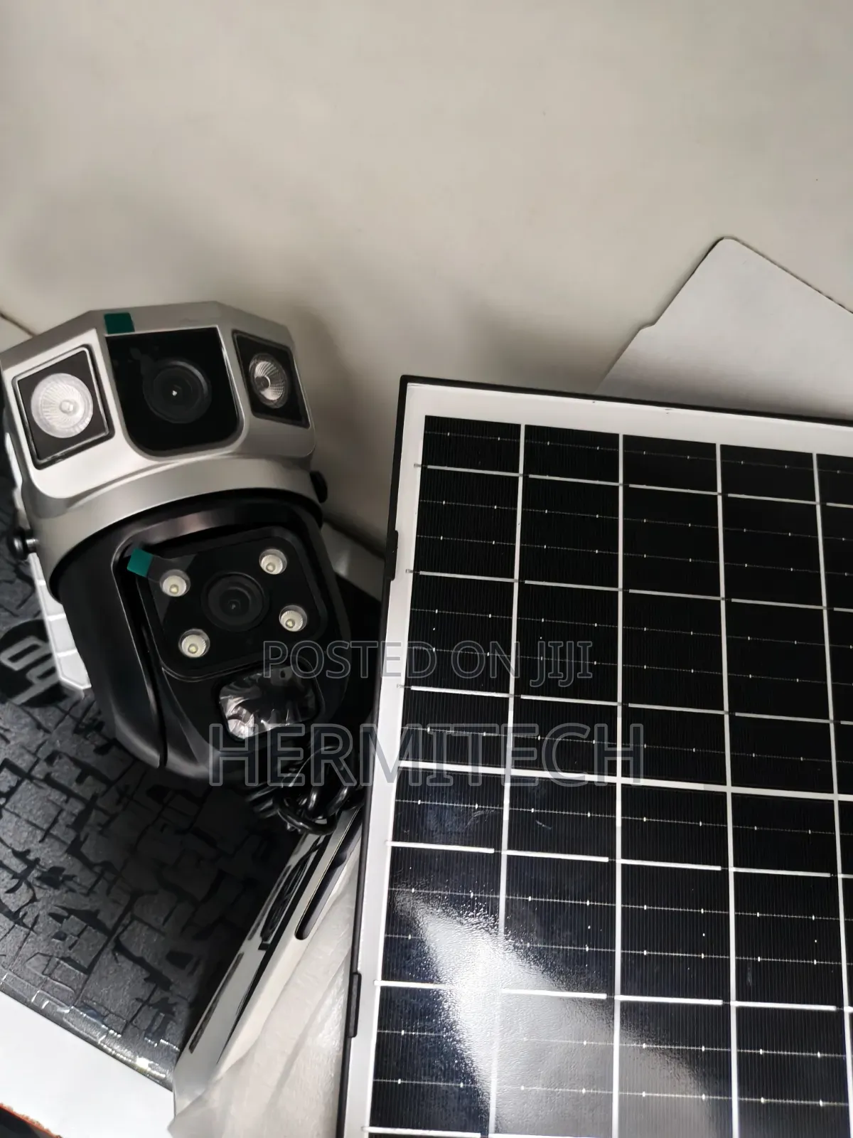 Solar Powered CCTV Dual Lens Wifi Model Supports Recording Playback