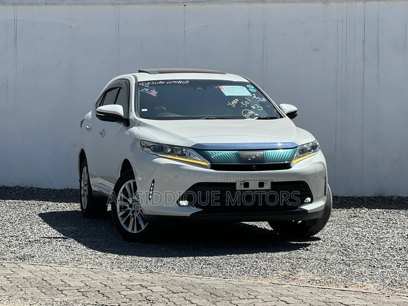 Toyota Harrier 2.0 2019 Brown