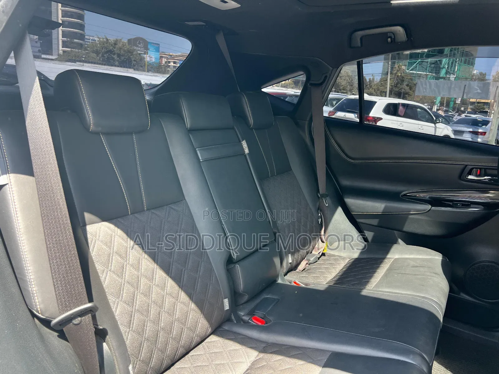 Toyota Harrier 2.0 2019 Brown