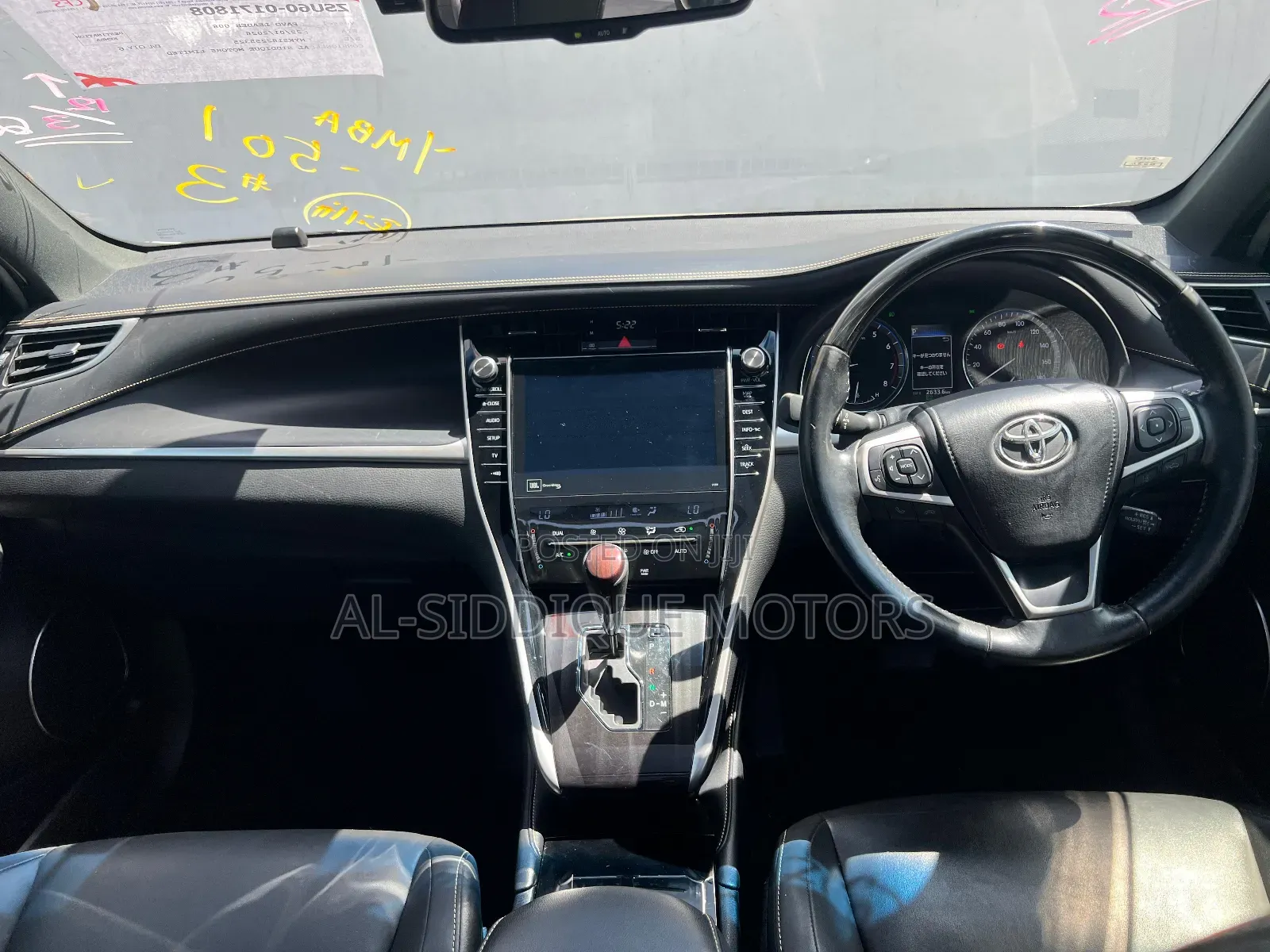 Toyota Harrier 2.0 2019 Brown