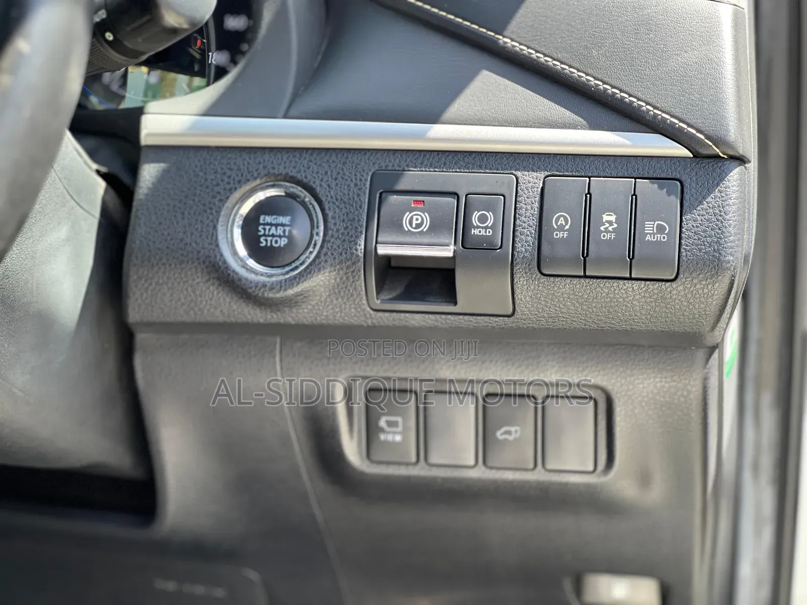 Toyota Harrier 2.0 2019 Brown