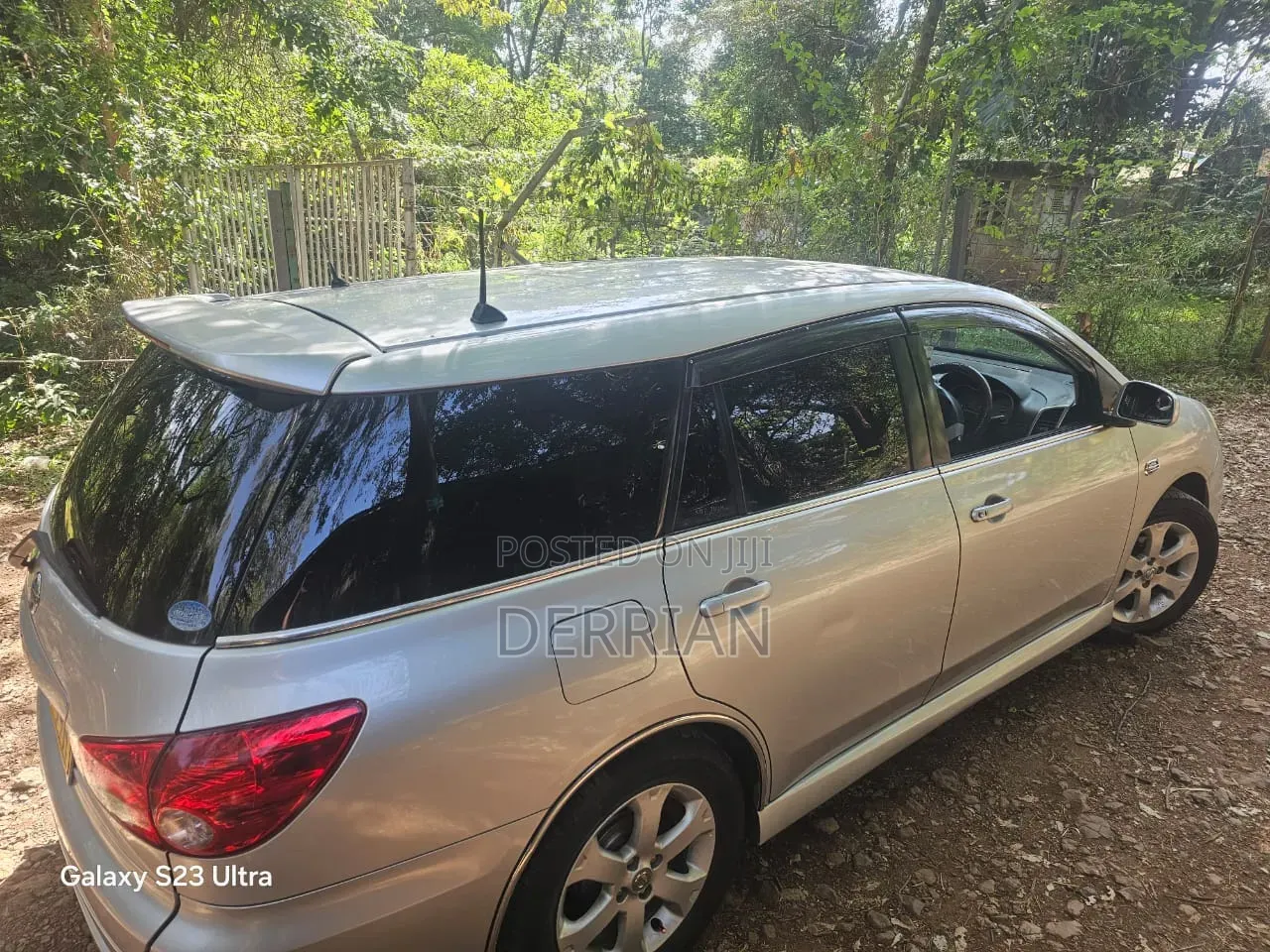 Nissan Wingroad 2014 Silver