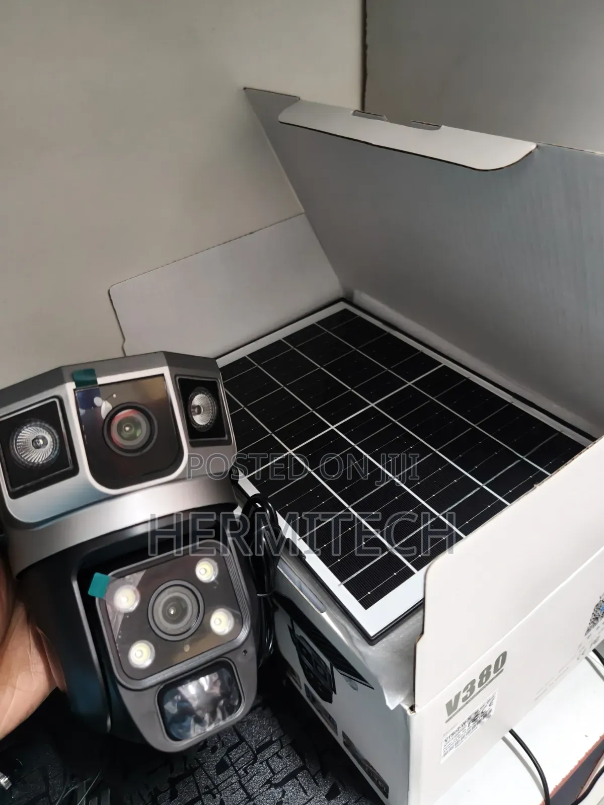 Dual Lens Wifi CCTV Solar Powered Utilizes Ai Human Vehicle Detection