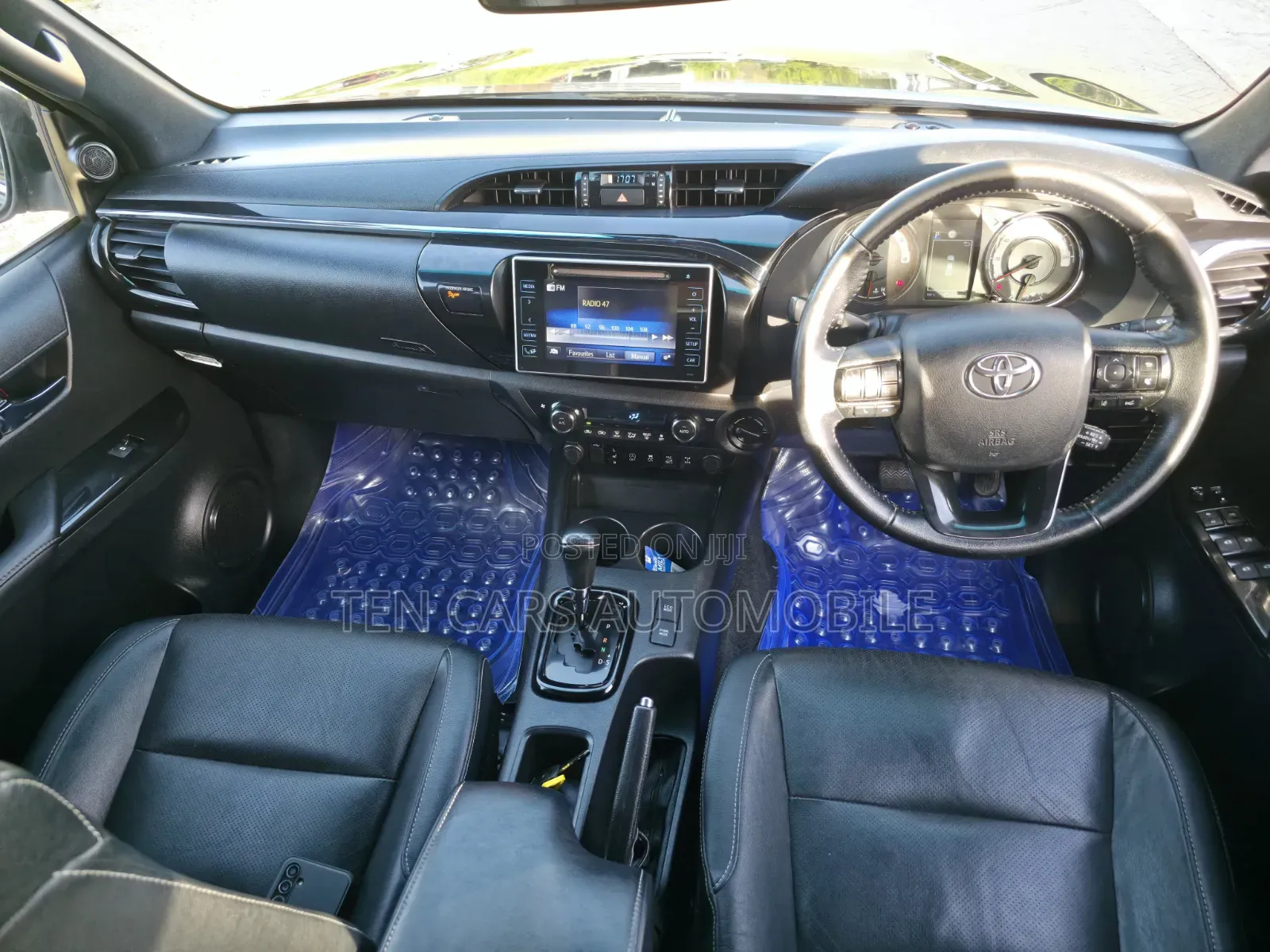 Toyota Hilux 2019 Black