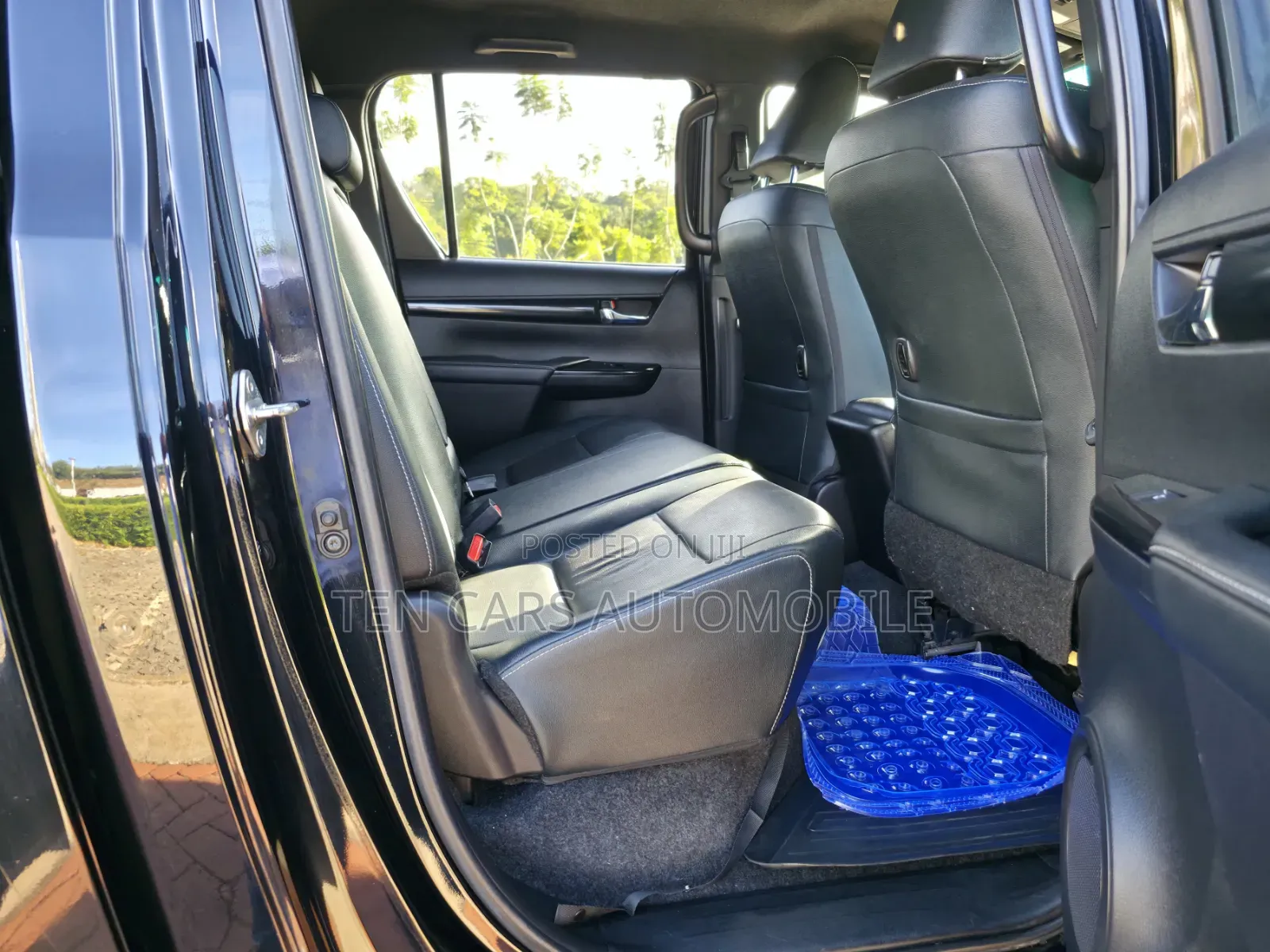 Toyota Hilux 2019 Black