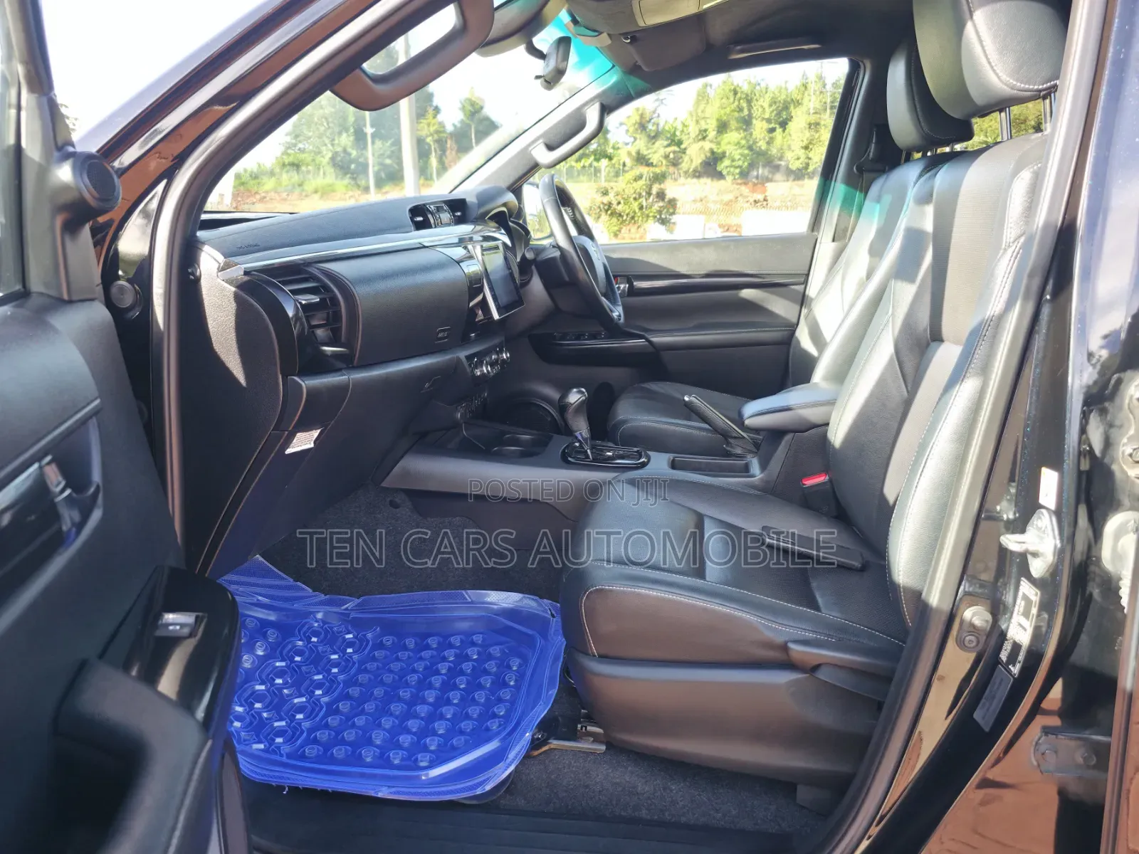 Toyota Hilux 2019 Black