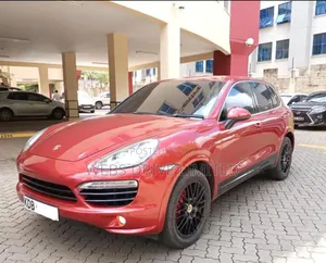 Porsche Cayenne Diesel 4dr SUV AWD (3.0L 6cyl Turbodiesel 8A) 2014 Red