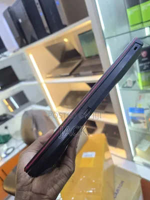 Laptop Asus TUF Dash F15 8GB Intel Core i5 SSD 256GB