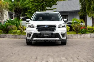 Subaru Forester 2018 White