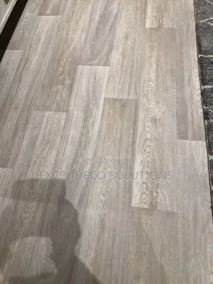 Wood Look Vinyl Carpet for Stylish and Affordable Floor Finishing