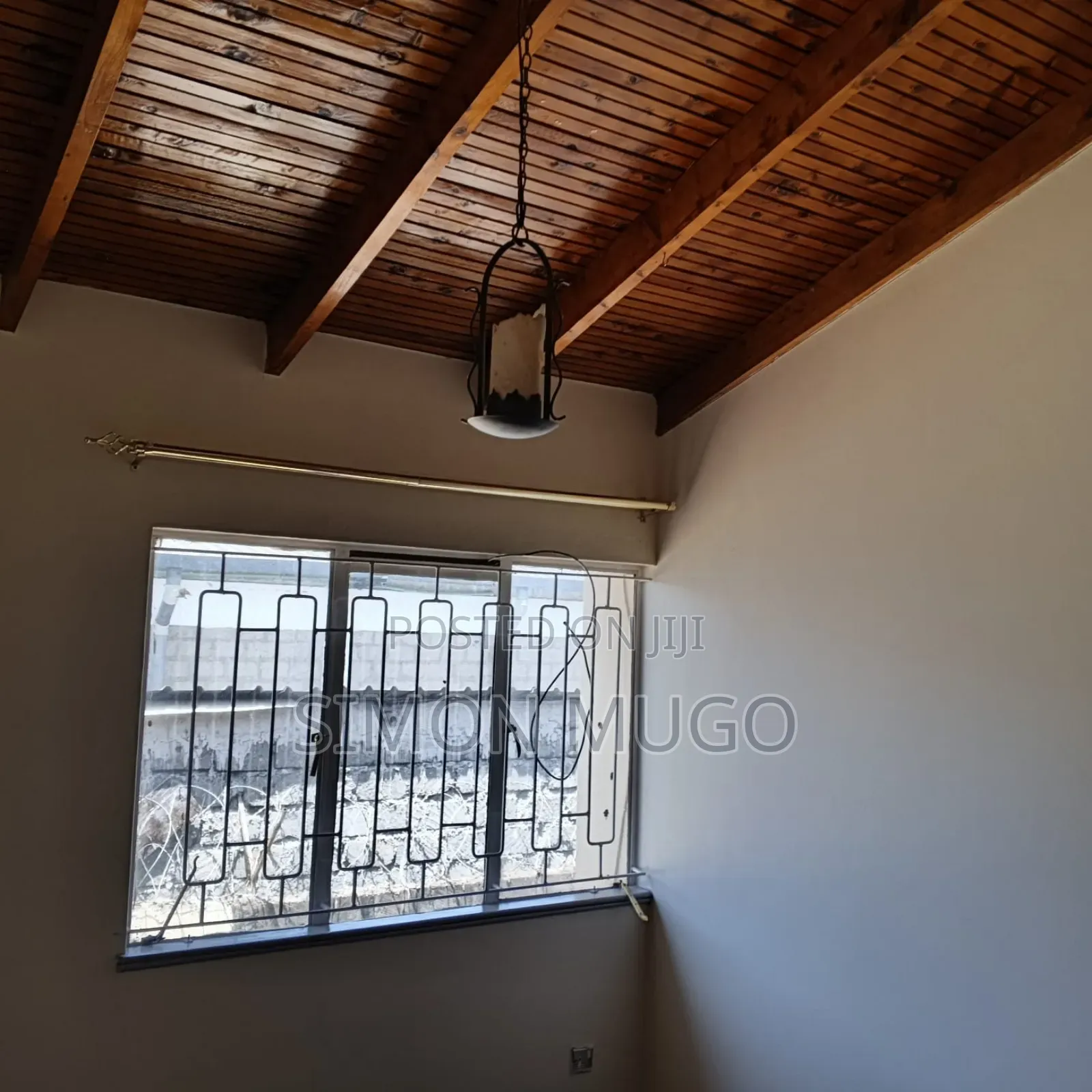 3bdrm Maisonette in Woodley Estate for sale
