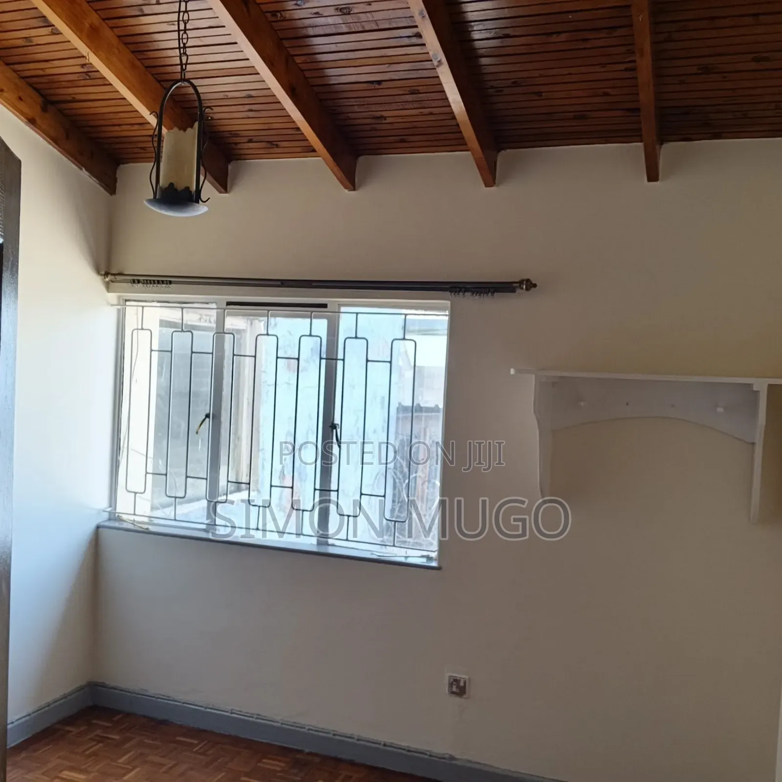 3bdrm Maisonette in Woodley Estate for sale