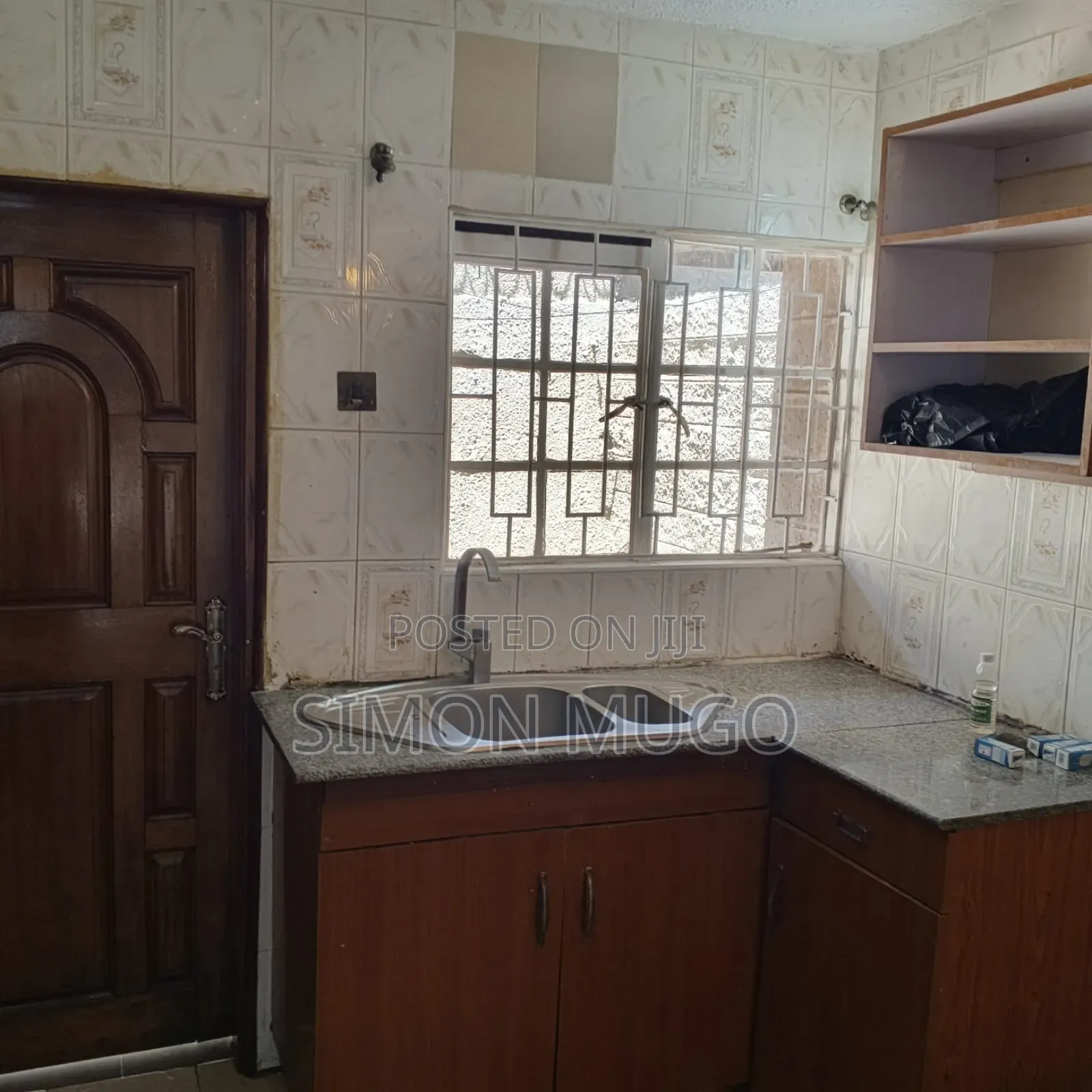 3bdrm Maisonette in Woodley Estate for sale