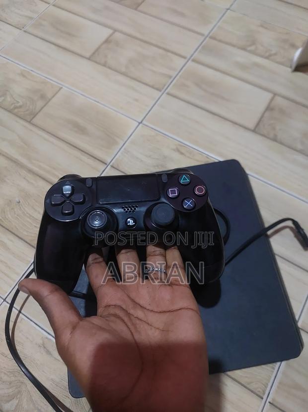Playstation 4 - thumbnail 8