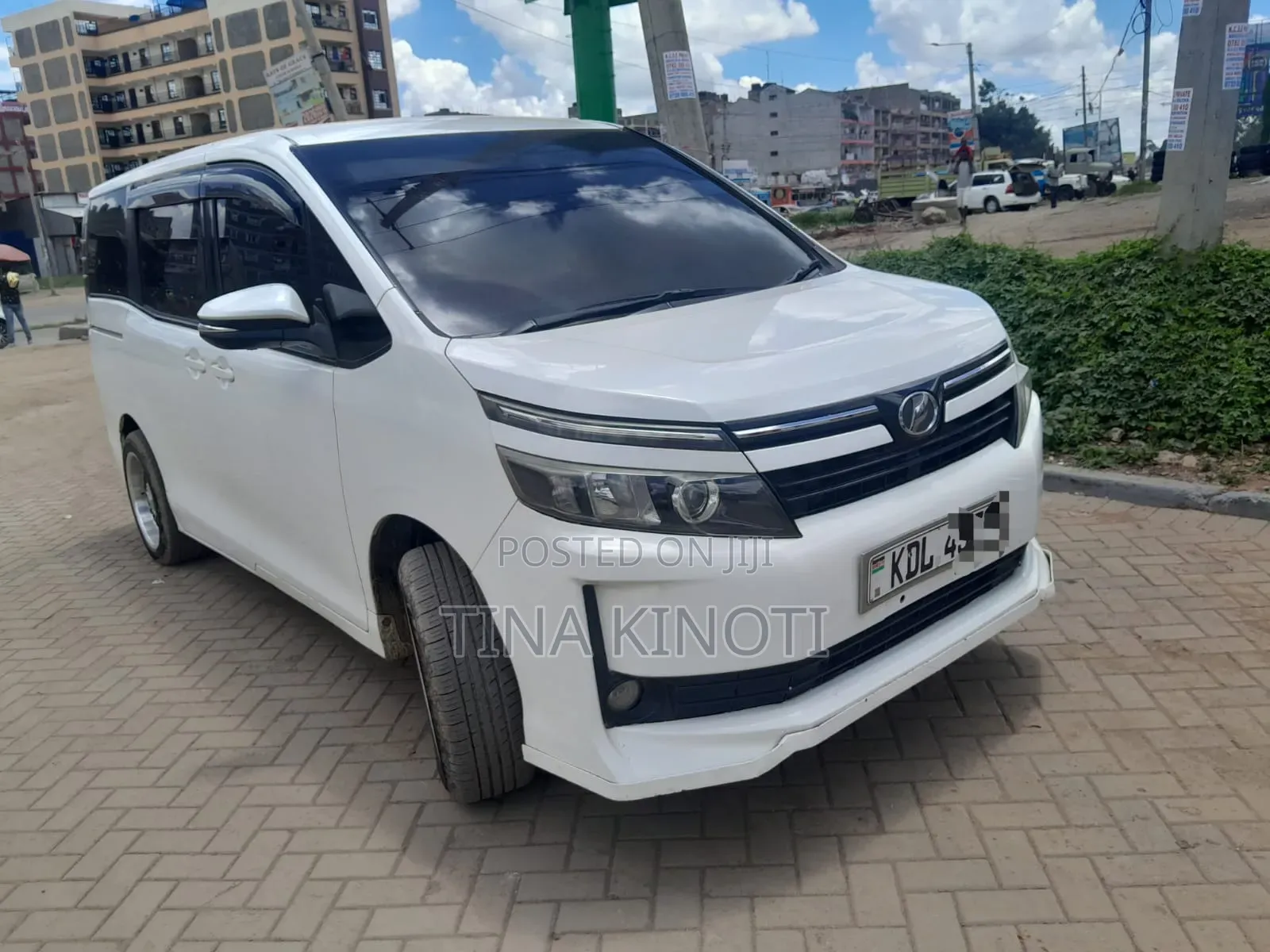 Toyota Voxy 2016 White
