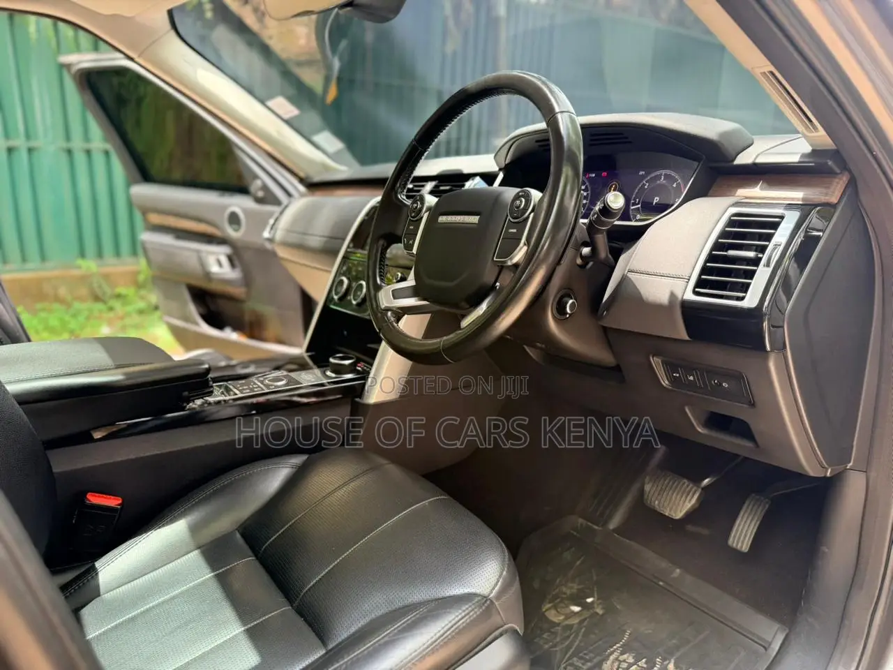 Land Rover Discovery 2018 Gray