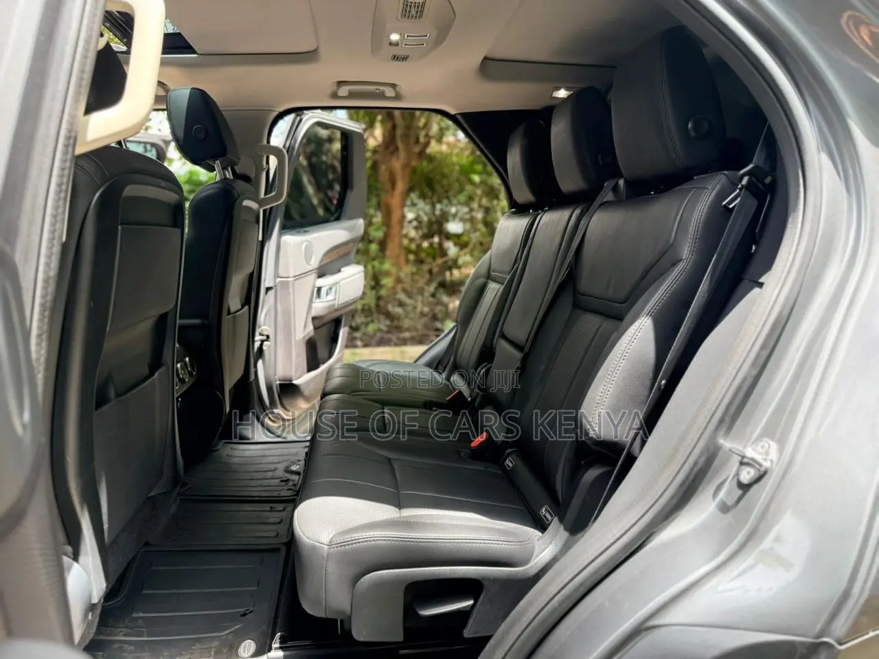 Land Rover Discovery 2018 Gray