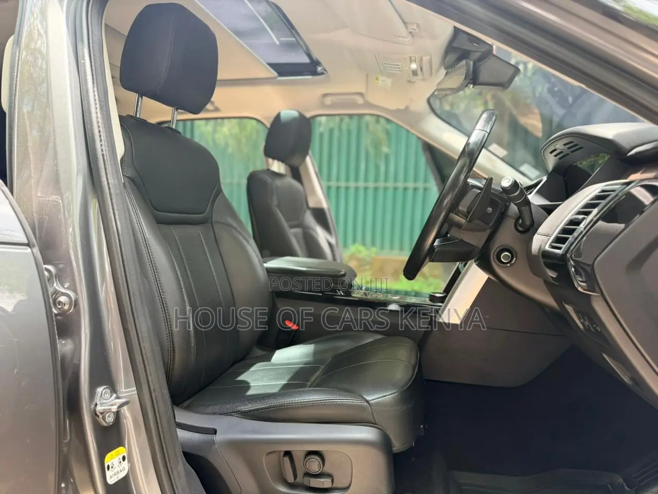 Land Rover Discovery 2018 Gray