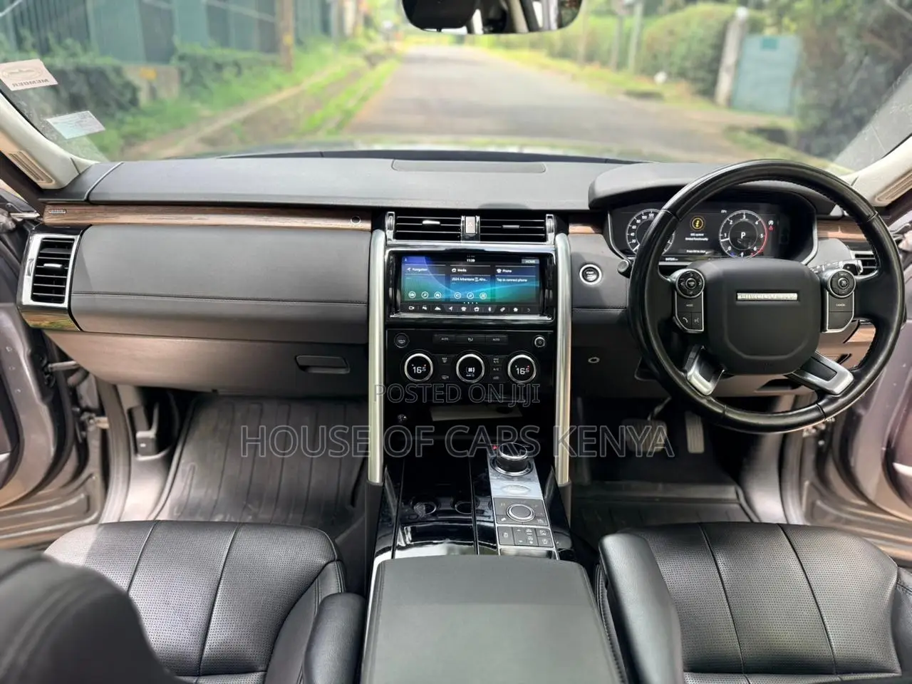 Land Rover Discovery 2018 Gray