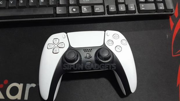 Ps5 Controller - Slightly Used Like New in Perfect Condition