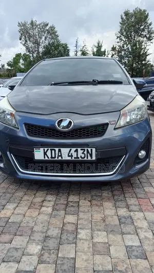 Toyota Vitz 2012 Black